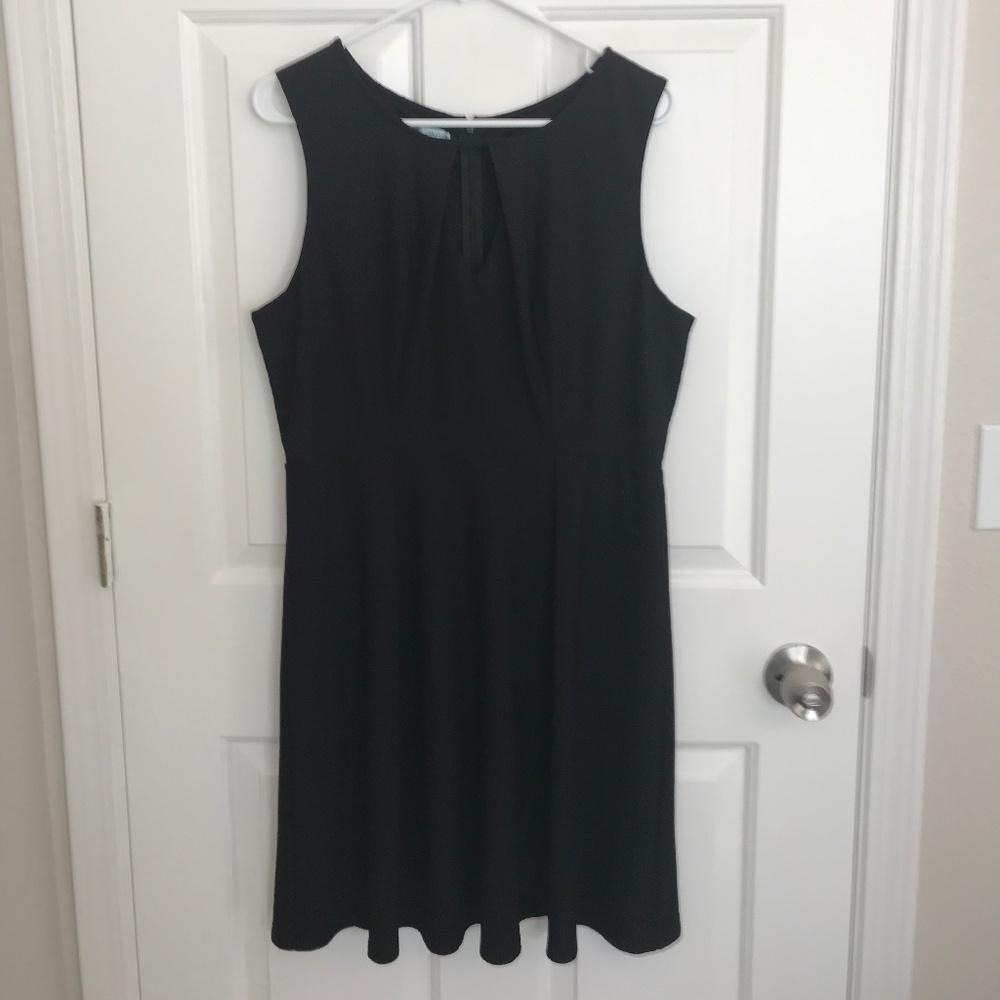 Maurices Fit& Flare Keyhole Neck Pleated Sleeveless Little Black Dress Size XL